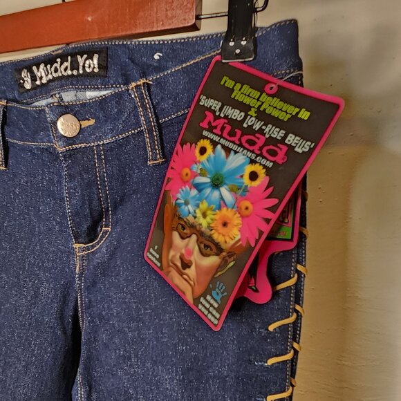 Mudd Low-Rise Lace-Up Bell Bottom Jeans – Size 7 – Dark Wash (NWT) - Picture 2 of 3
